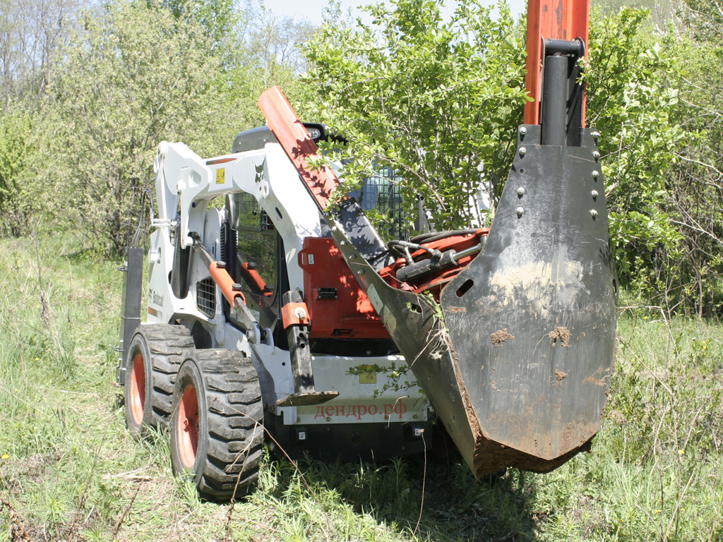 Пересадка деревьев. Пересадчик деревьев Bobcat. Пересадчик деревьев на Амкодор. Пересадчик деревьев OPTIMAL. Пересадчик на базе Бобкэт.