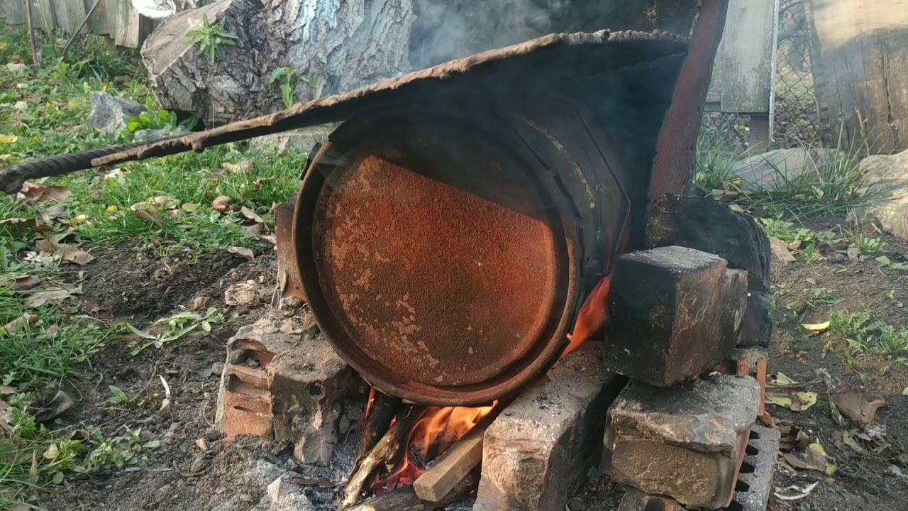 Самодельный уголь. Углевыжигательная печь Горыныч 40. Углевыжигательная печь Чародейка. Печь для производства древесного угля для шашлыка. Самодельный древесный уголь.