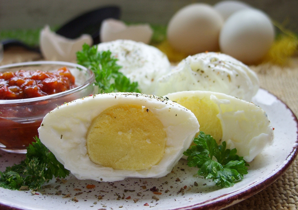 Можно ли греть вареные яйца. Микро яйца. Что приготовить с яйцами. Блюда из яиц в микроволновке. Яичница в СВЧ.